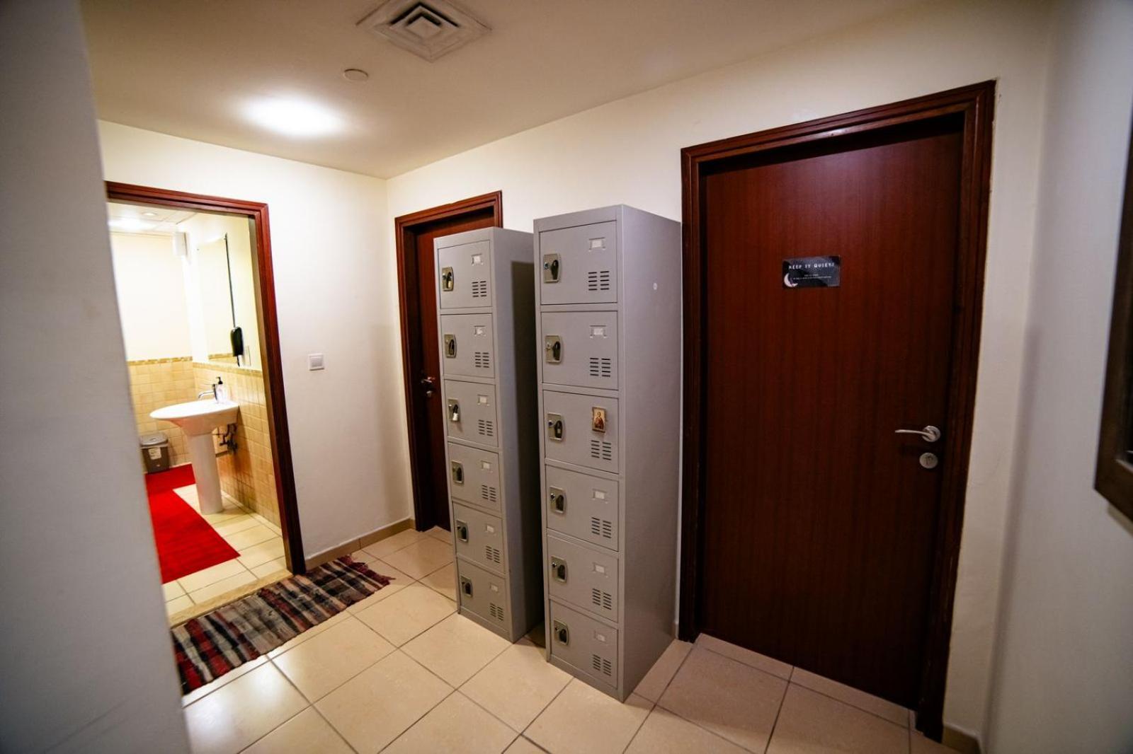 Lunar Hostel - Jbr Dubai Dış mekan fotoğraf