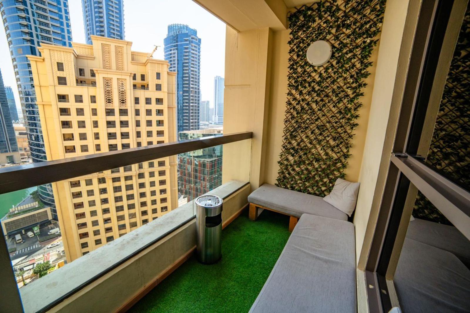 Lunar Hostel - Jbr Dubai Dış mekan fotoğraf
