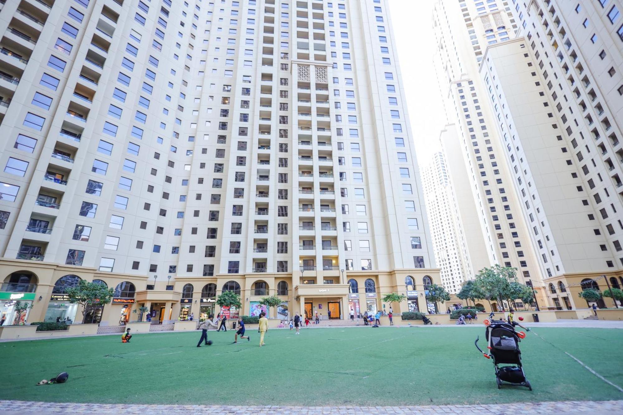 Lunar Hostel - Jbr Dubai Dış mekan fotoğraf