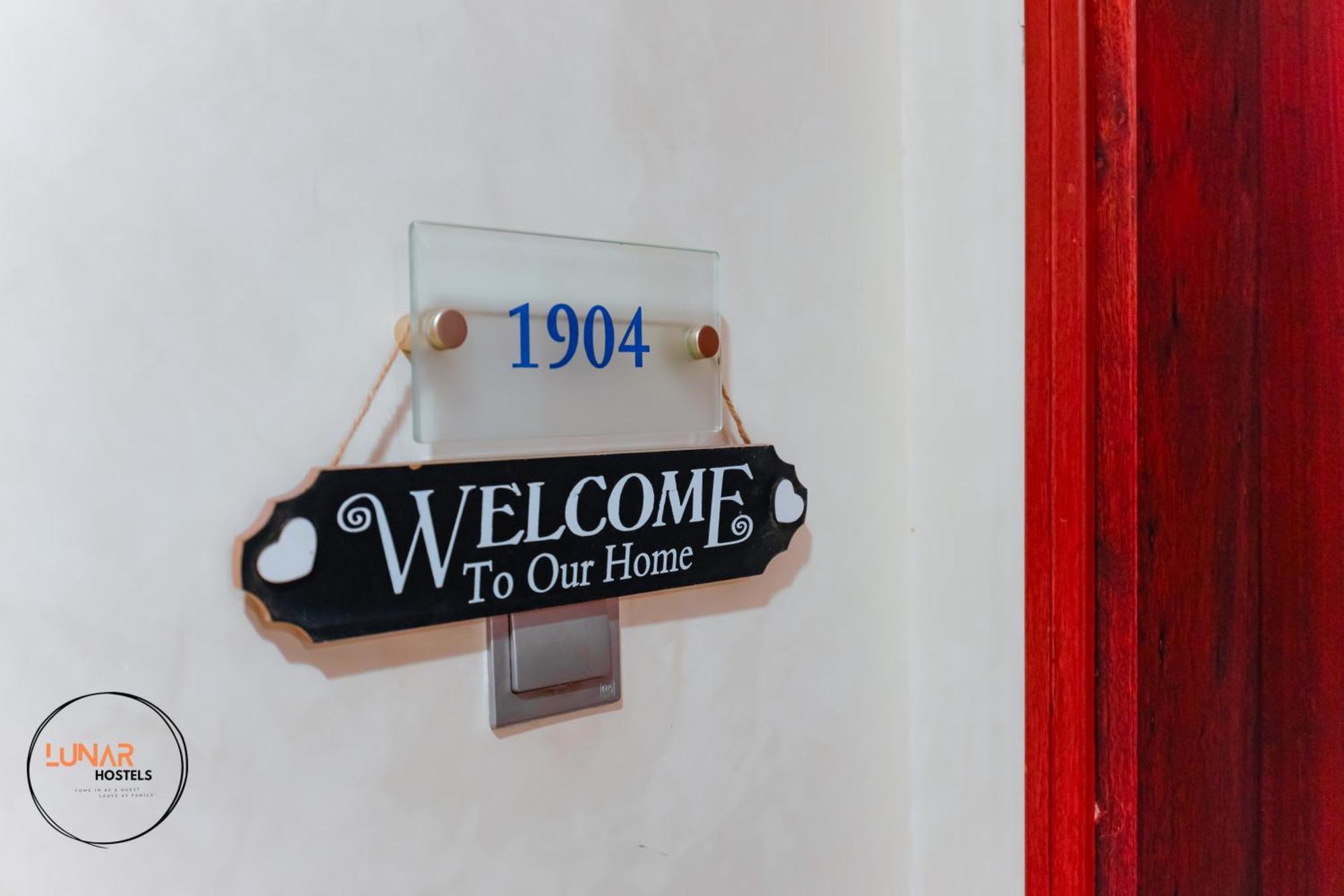 Lunar Hostel - Jbr Dubai Dış mekan fotoğraf